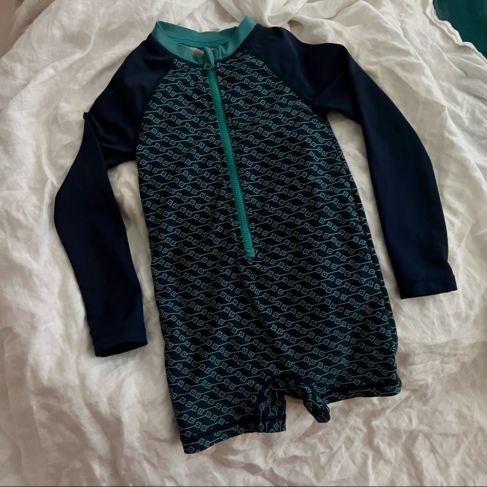 Tea Collection - 3T rash guard suit